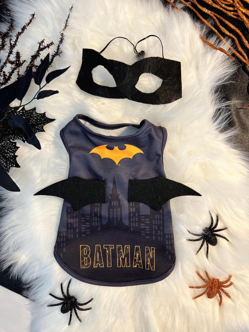 Furry Sidekick Batman T-shirt with Mask for Pet Halloween Cosplay, dog clothes, pet clothing, pet costume party, dog Halloween, dog costume