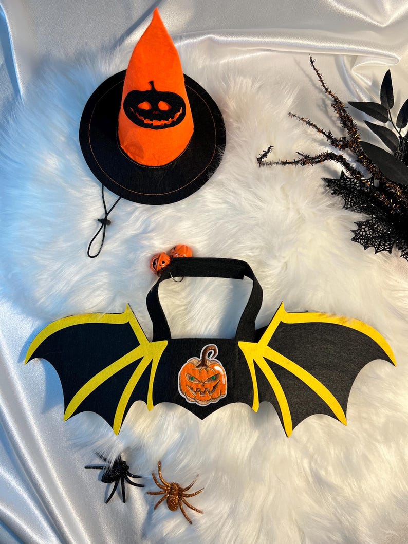Spooky Bat Pet Costume Set with Pumpkin & Bells + Festive Hat, pet costume, dog Halloween dress, dog Halloween costume, pet cosplay outfit