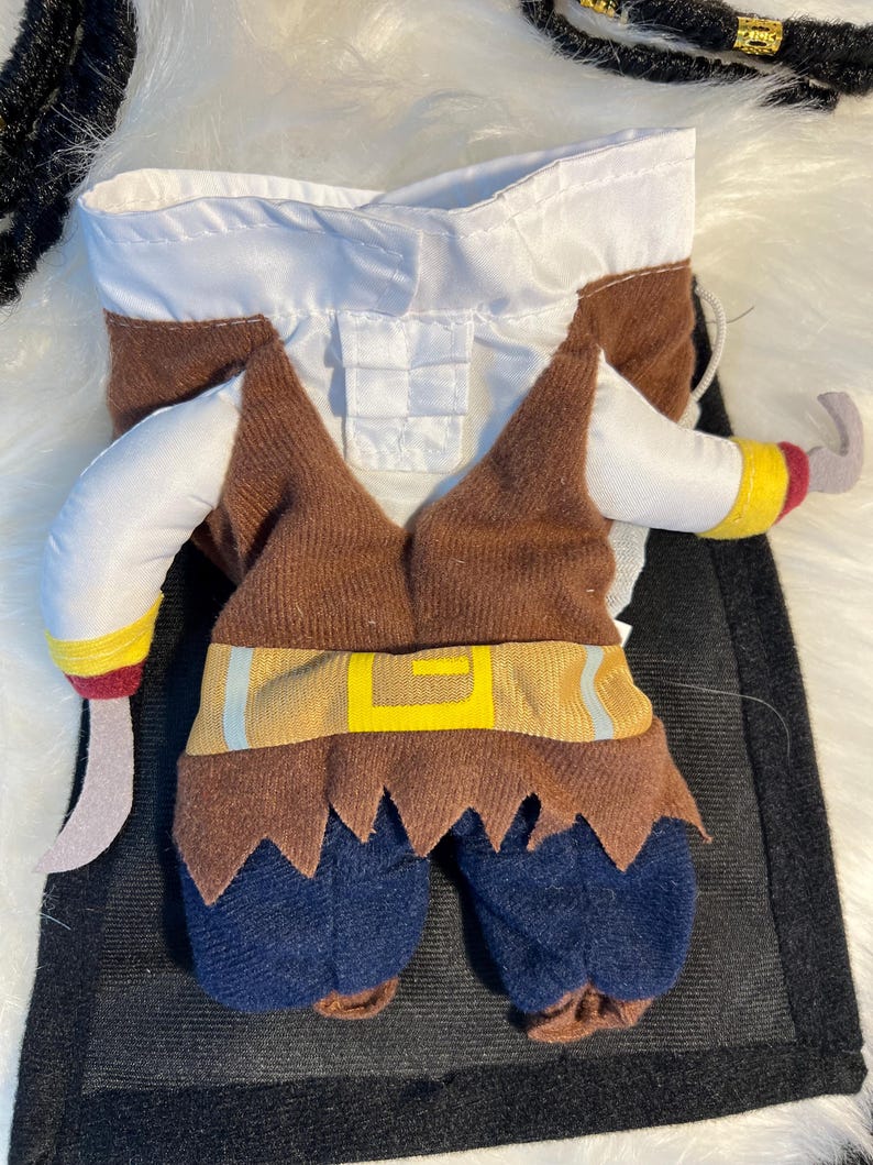 Pirate Paw-ty Time: Halloween Costume for Pets that's Yo-Ho-Whole lot of Fun,pet costume, dog Halloween dress, dog Halloween costume, pirate