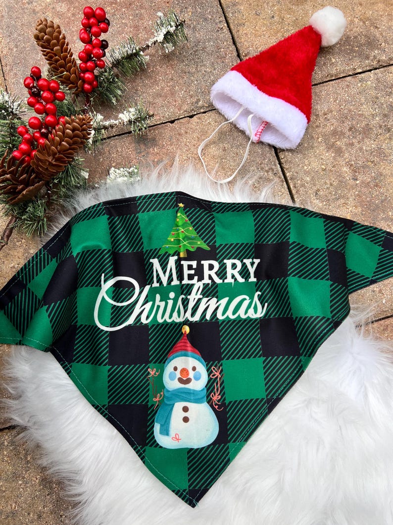 Santa Hat Dog Scarf: Festive Pet Apparel , Christmas cozy pet outfit, winter pet gift, bandanna for Dog, Christmas bandanna, Dog scarf