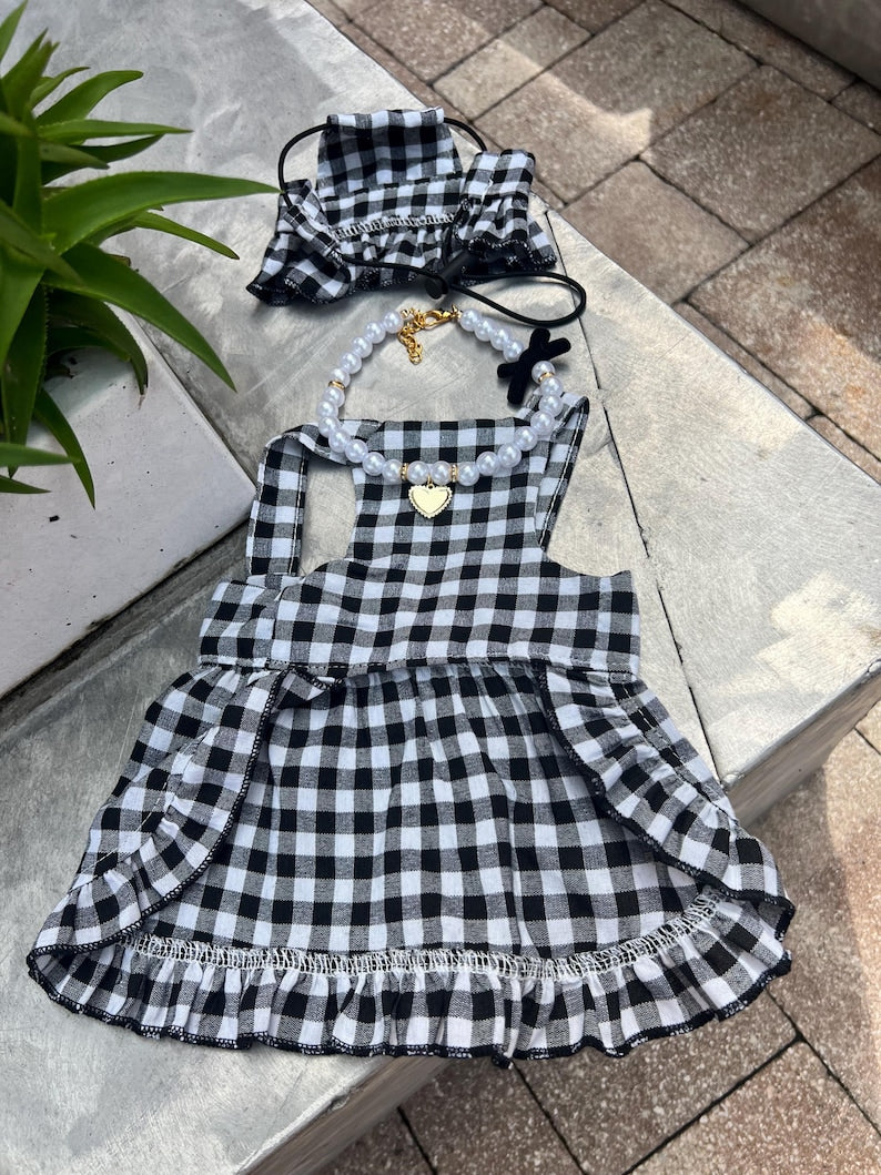 Pampered Pup ensemble - Stylish Sun Hat and Pearls, dress for pets, small dog outfit, dog costume party, Dog fashion, Dog dress, fancy dog