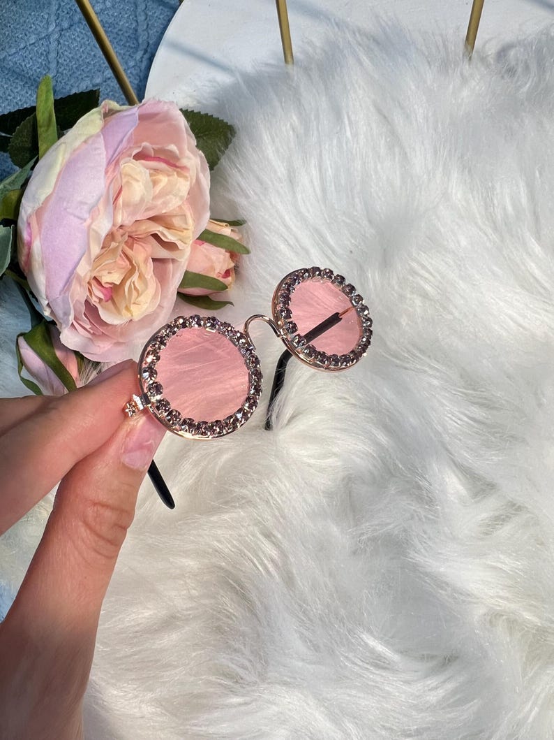 Chic Pink Dog harness with Glasses & Bow - Fashionable Pet Accessory, dog cape, small dog outfit, dog costume party, Dog fashion, dog harnes