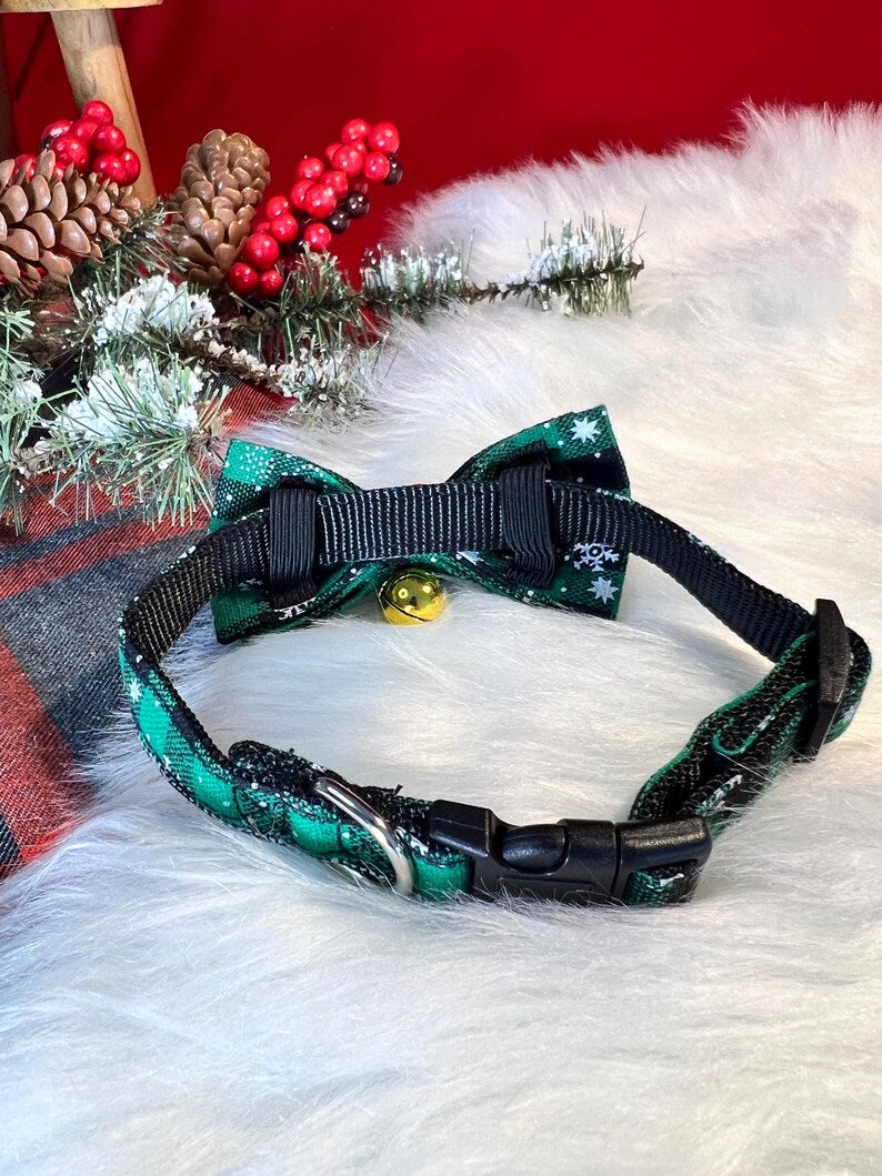 Christmas Green Pet Collar - Holiday Cheer for Your Pooch! Santa Claus dog collar, Dog Christmas presents, Christmas dog collar , dog outfit