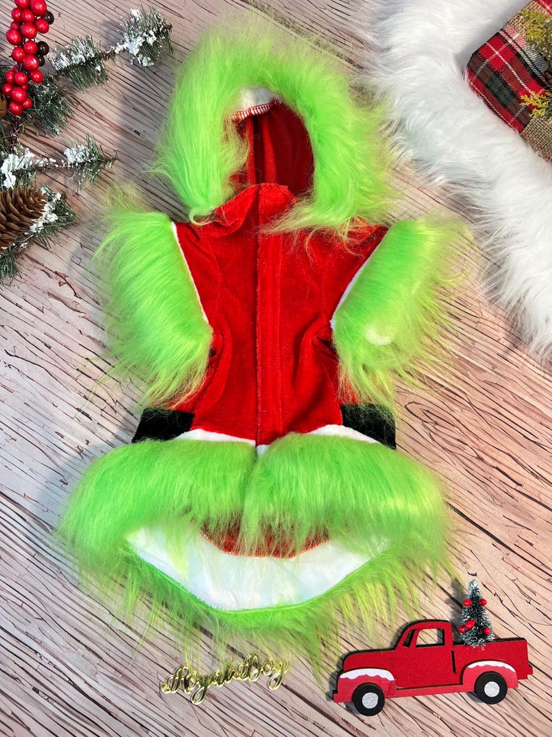 Whimsical Grinch Pet Cape for Holiday Cheer, Christmas tree Dog costume, festive holiday photo prop Santa tree costume, Dog Christmas gift